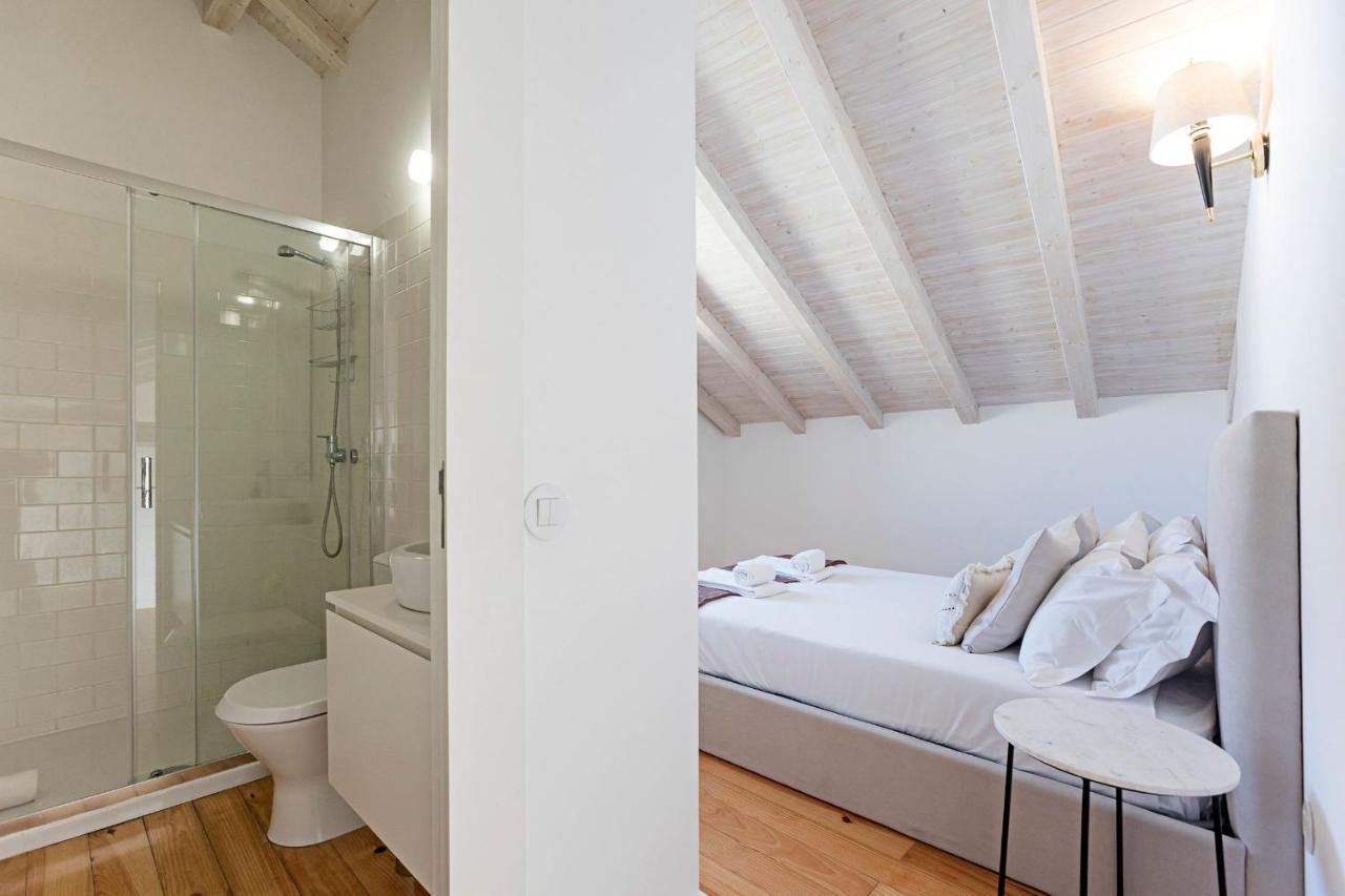 D. Joao IV Apartments By Lovelystay Porto Bagian luar foto