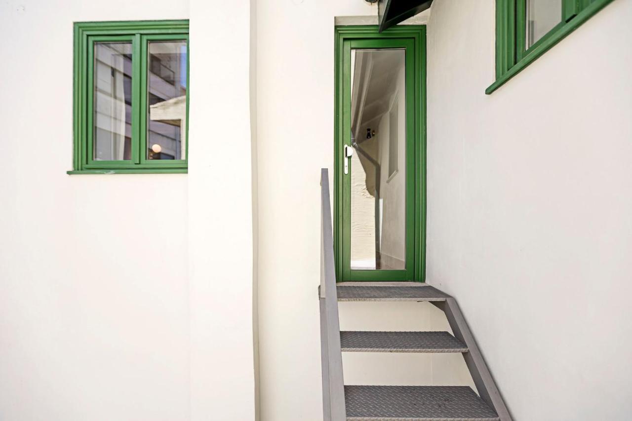 D. Joao IV Apartments By Lovelystay Porto Bagian luar foto