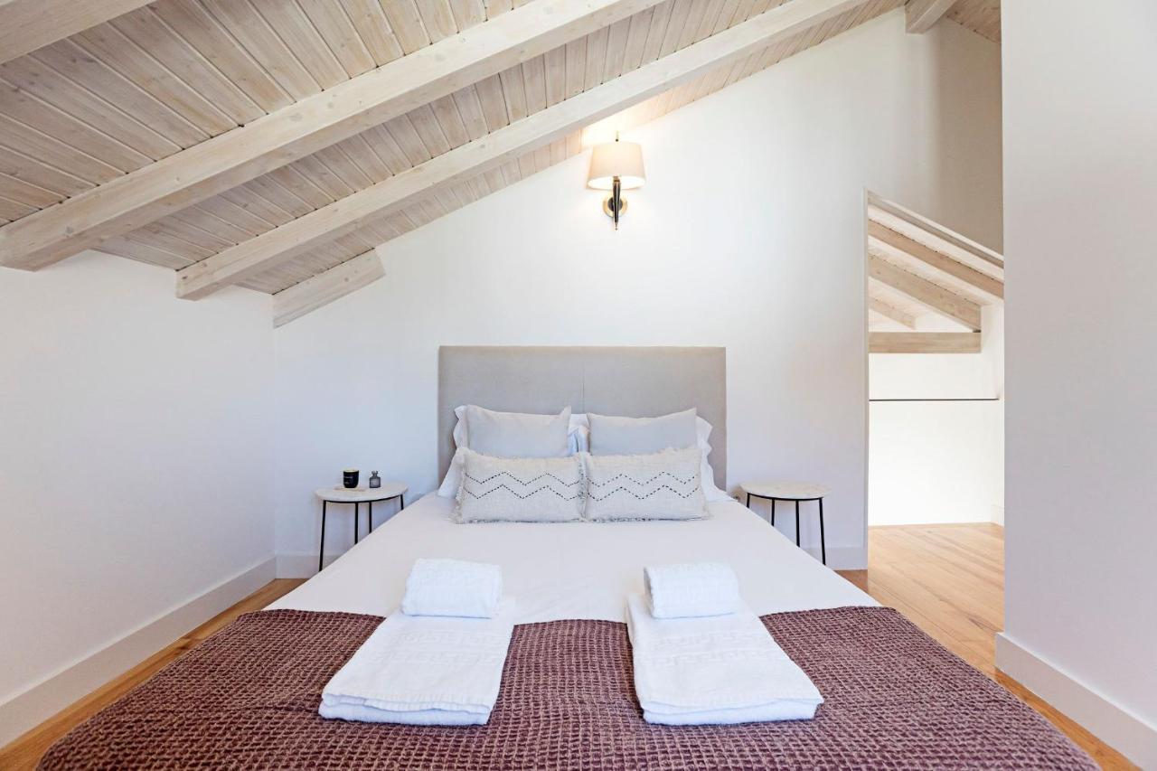 D. Joao IV Apartments By Lovelystay Porto Bagian luar foto