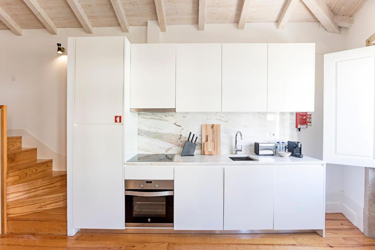 D. Joao IV Apartments By Lovelystay Porto Bagian luar foto