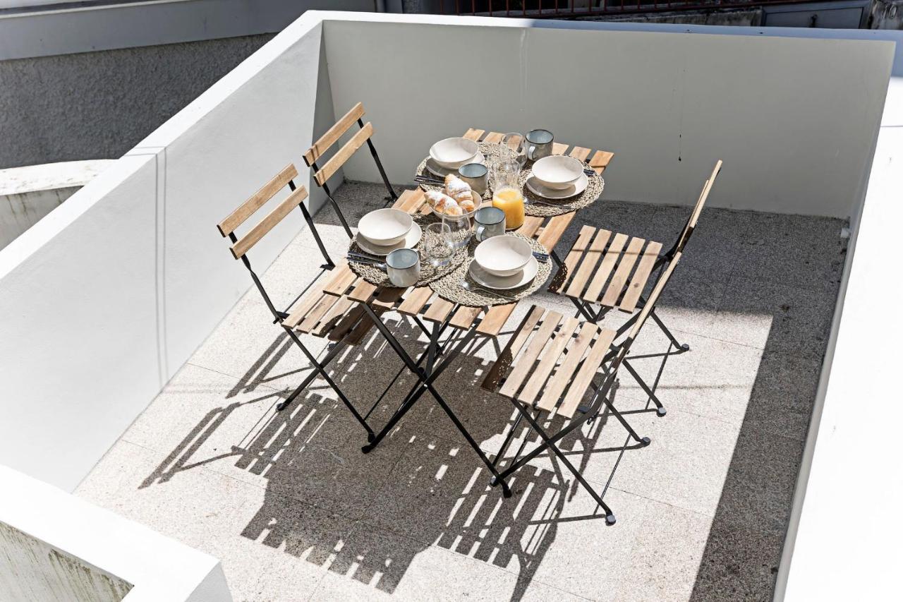 D. Joao IV Apartments By Lovelystay Porto Bagian luar foto