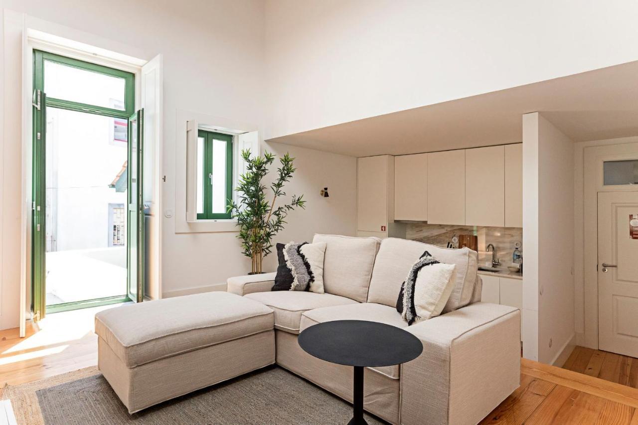D. Joao IV Apartments By Lovelystay Porto Bagian luar foto