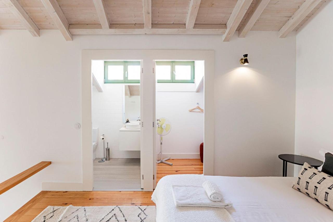 D. Joao IV Apartments By Lovelystay Porto Bagian luar foto