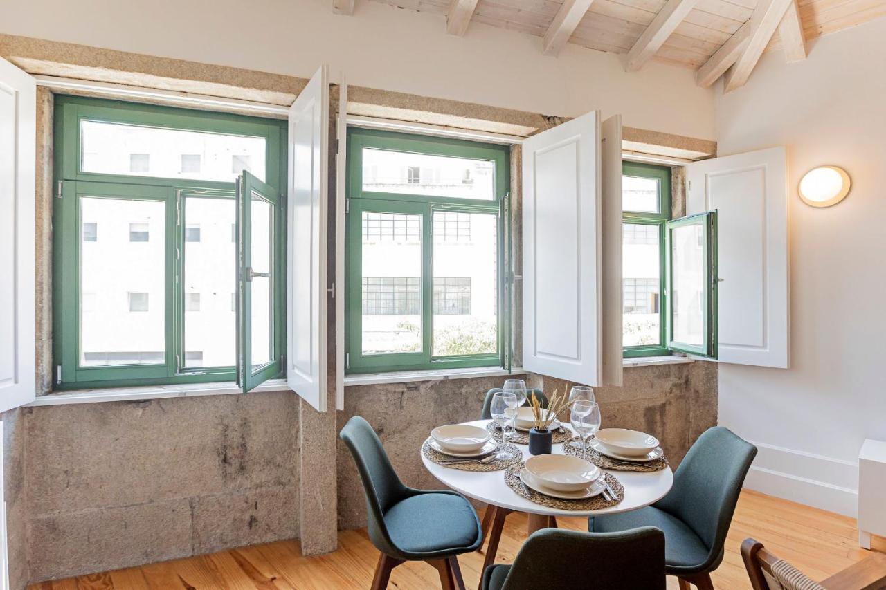 D. Joao IV Apartments By Lovelystay Porto Bagian luar foto